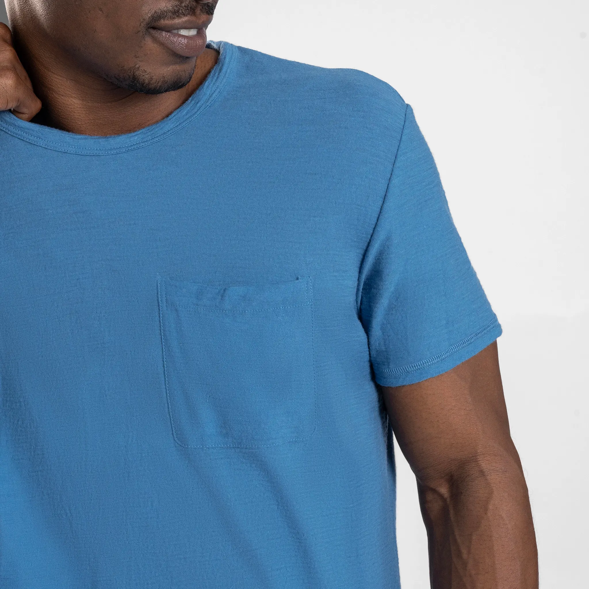 Men's Alpaca Wool Pocket T-Shirt: 160 Ultralight Crew Neck - Image 16
