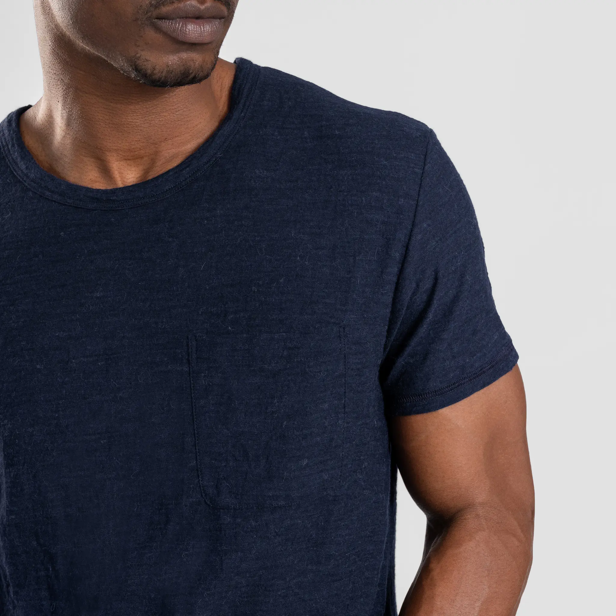 Men's Alpaca Wool Pocket T-Shirt: 160 Ultralight Crew Neck - Image 8
