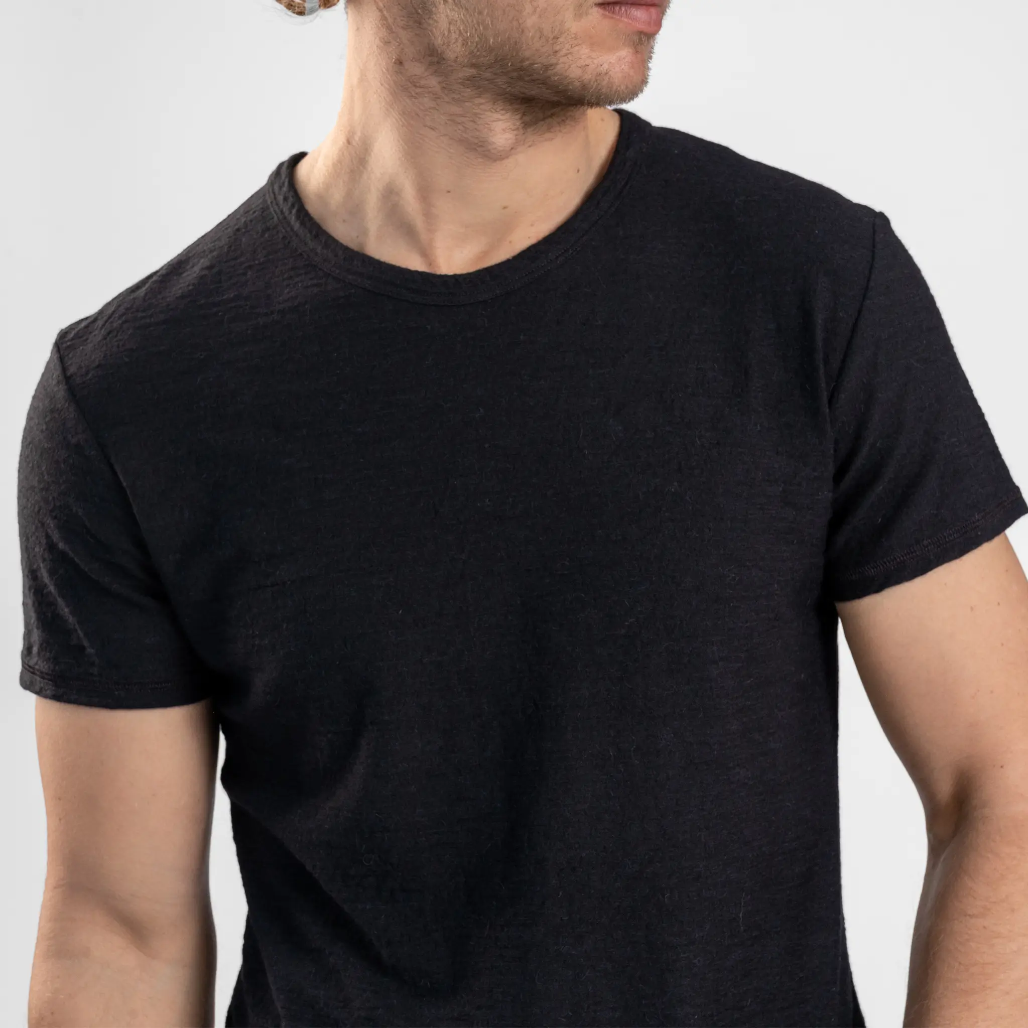 Men's Alpaca Wool T-Shirt: 110 Featherweight Crew Neck - Image 4