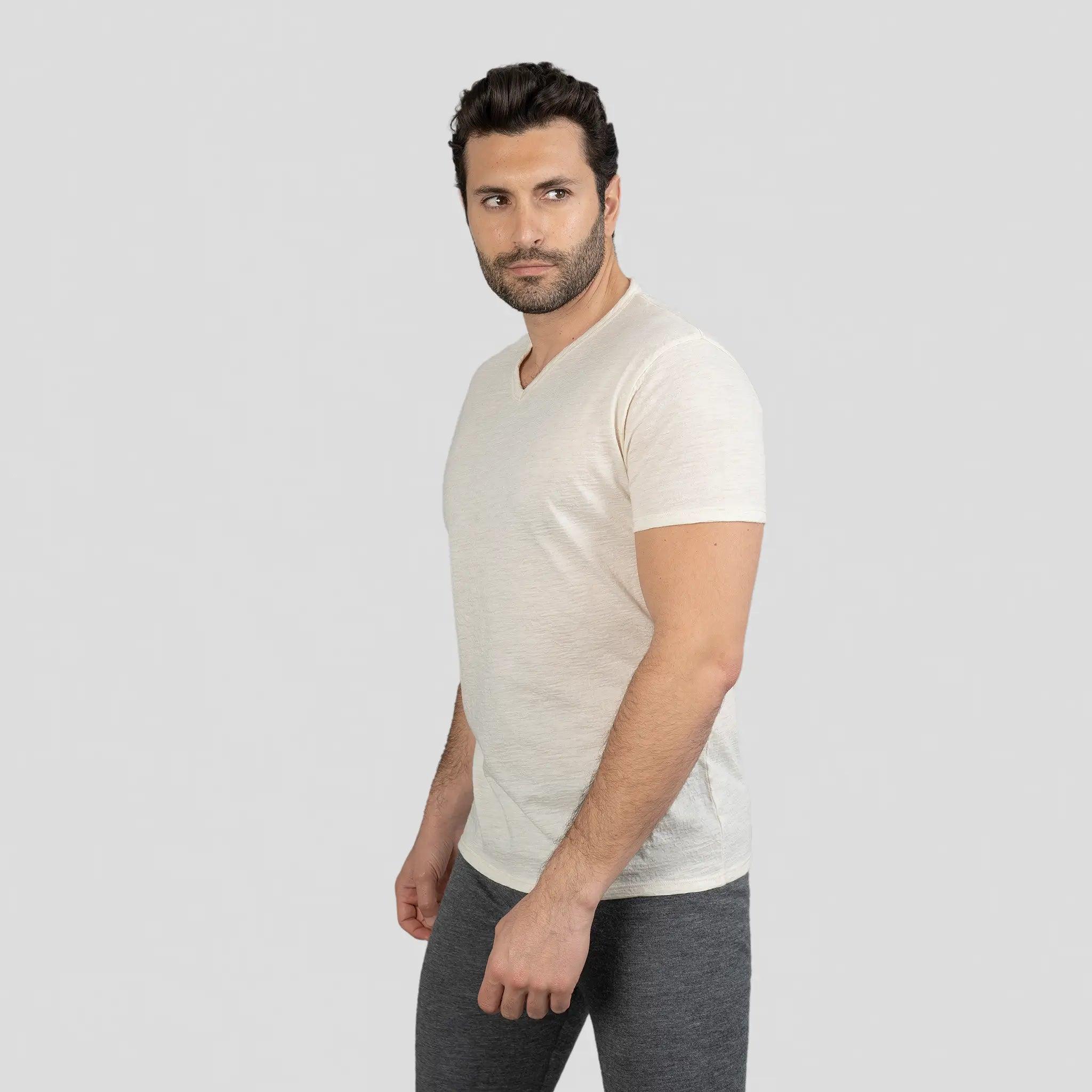 Men's Alpaca Wool T-Shirt: 160 Ultralight V-Neck - Image 10