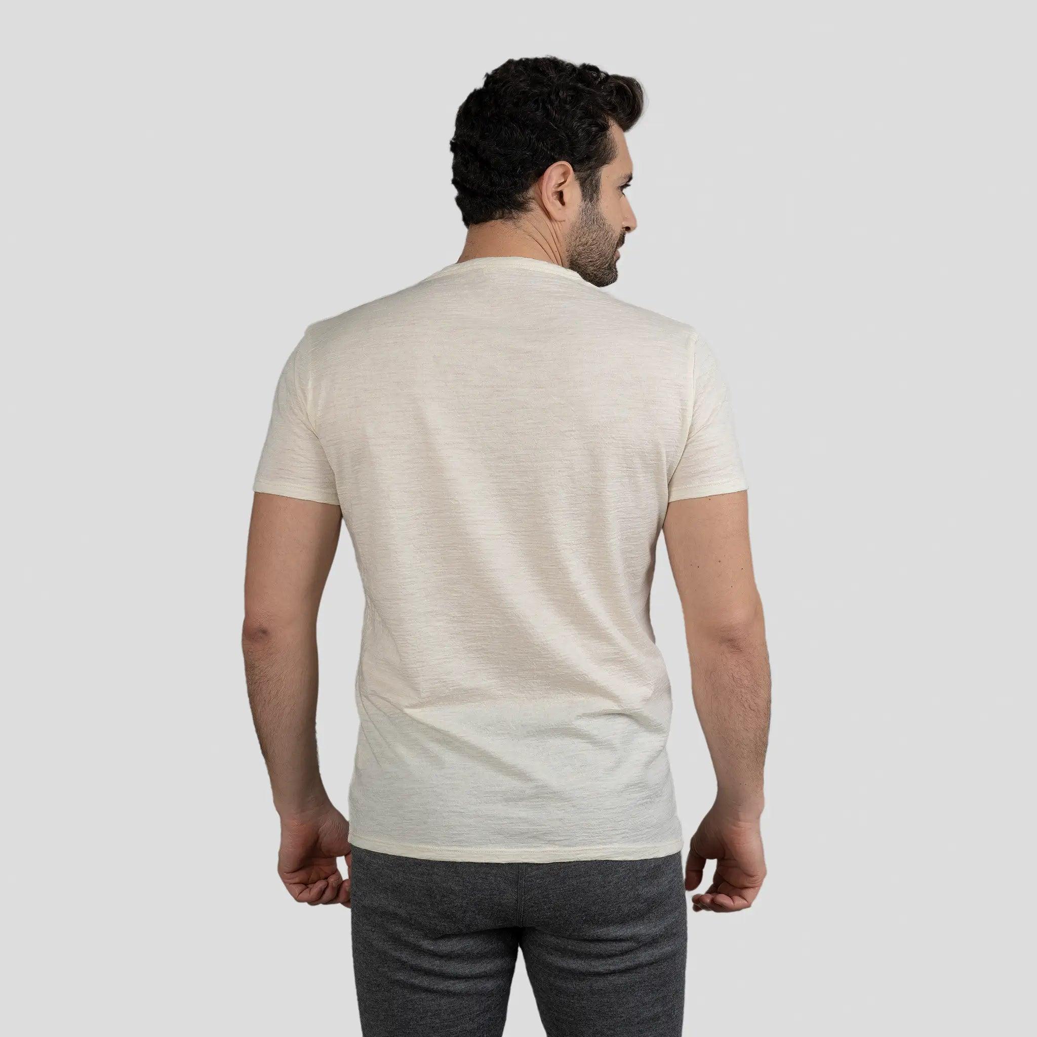 Men's Alpaca Wool T-Shirt: 160 Ultralight V-Neck - Image 12