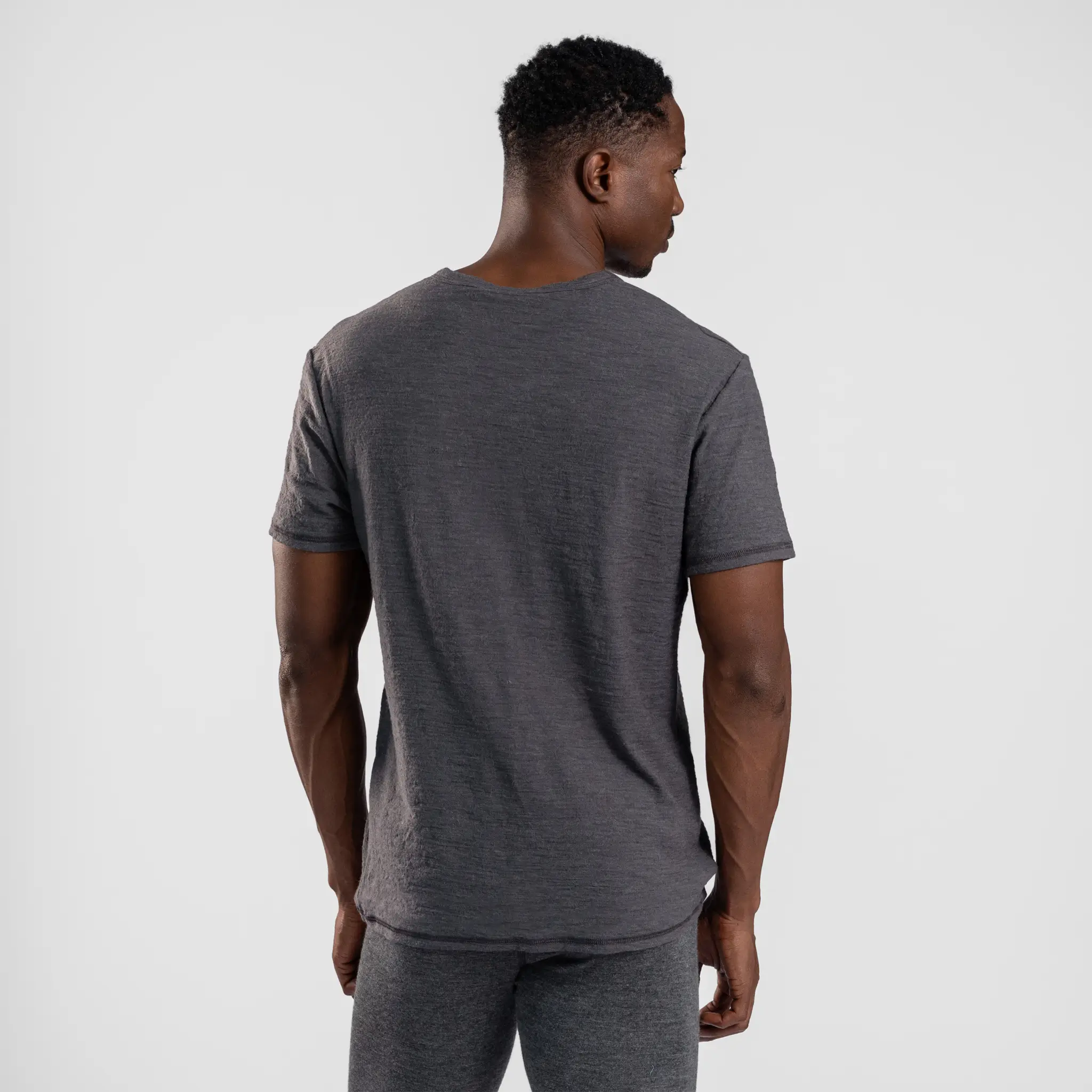 Men's Alpaca Wool T-Shirt: 160 Ultralight V-Neck - Image 23