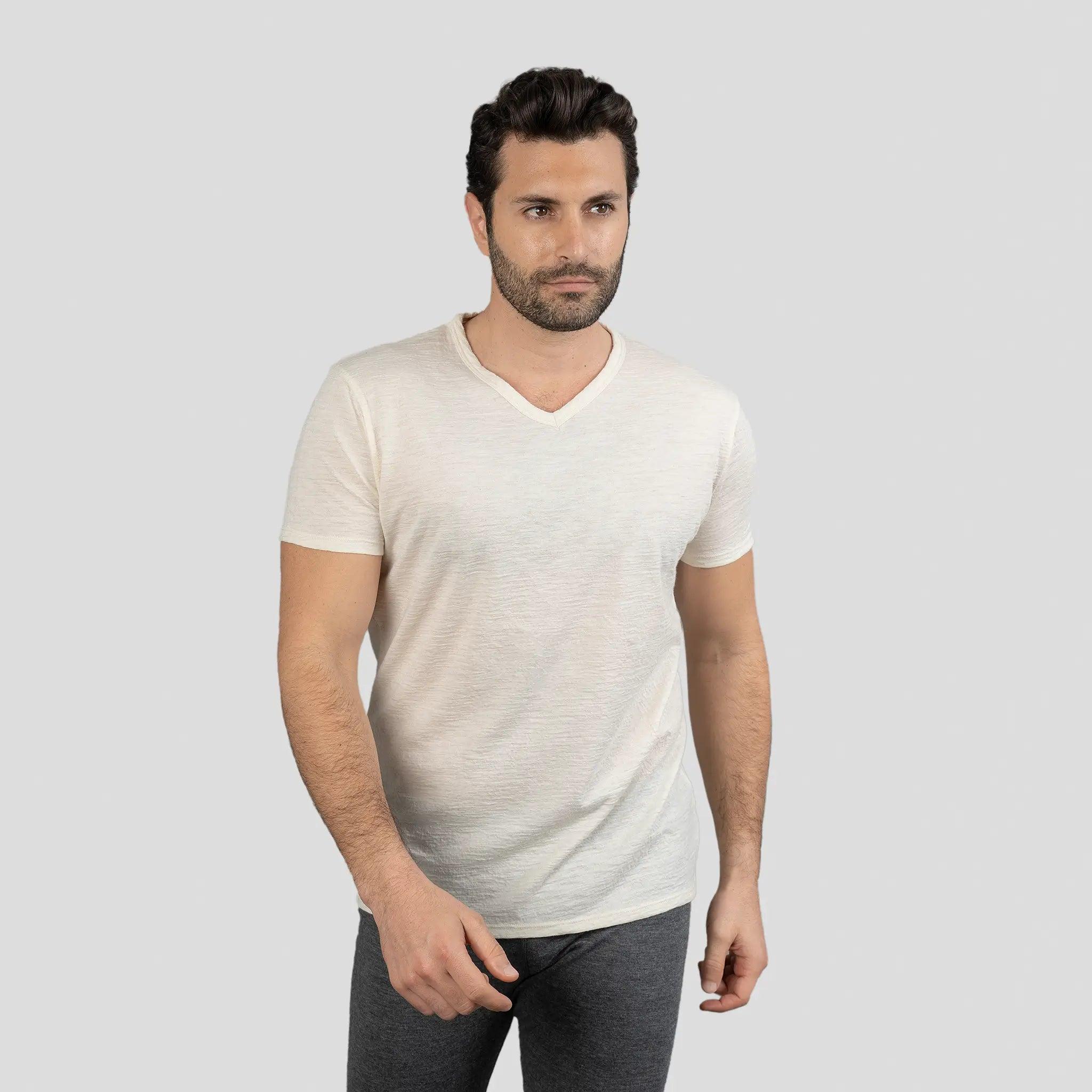 Men's Alpaca Wool T-Shirt: 160 Ultralight V-Neck - Image 8