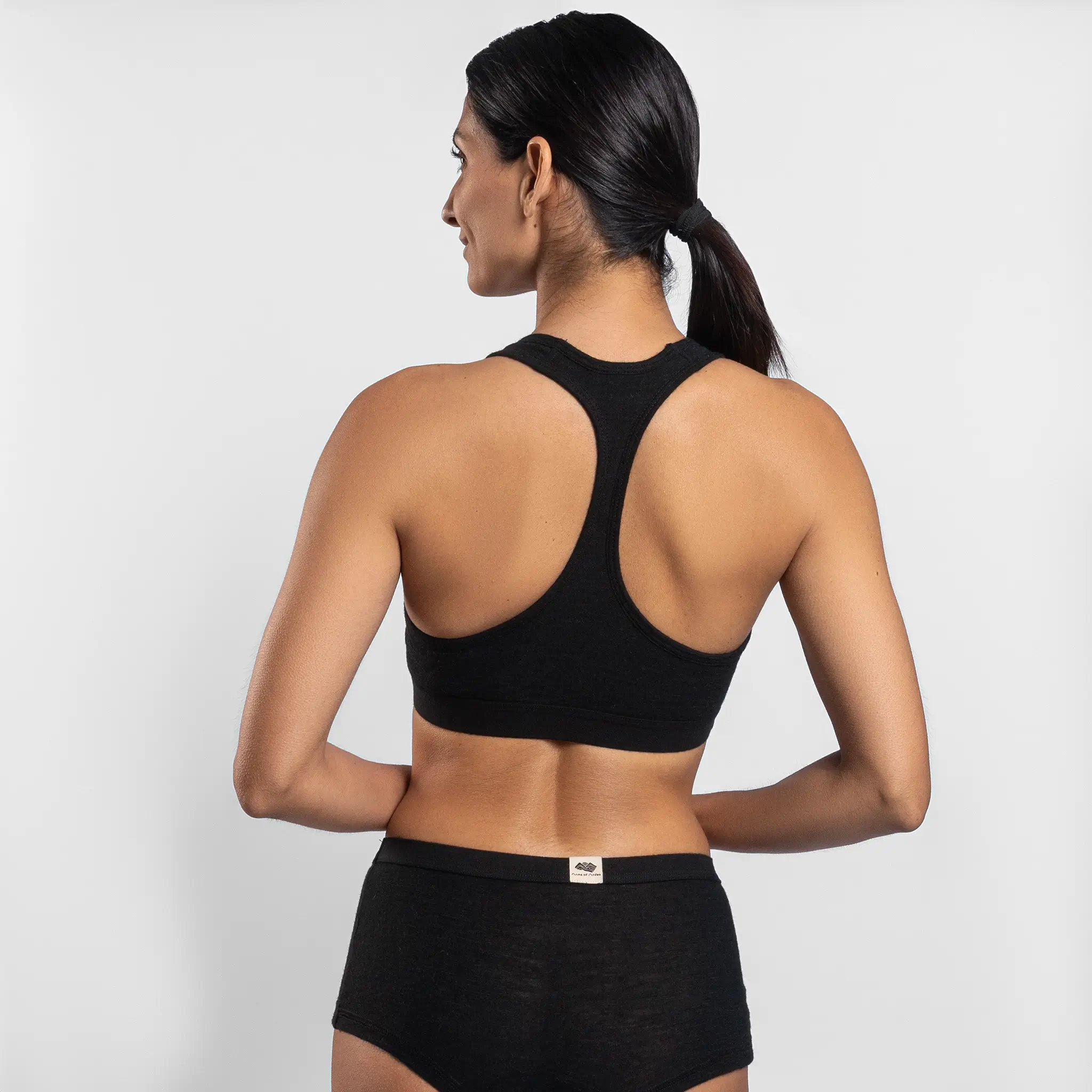 Women's Alpaca Wool Sports Bra: 160 Ultralight - Image 27