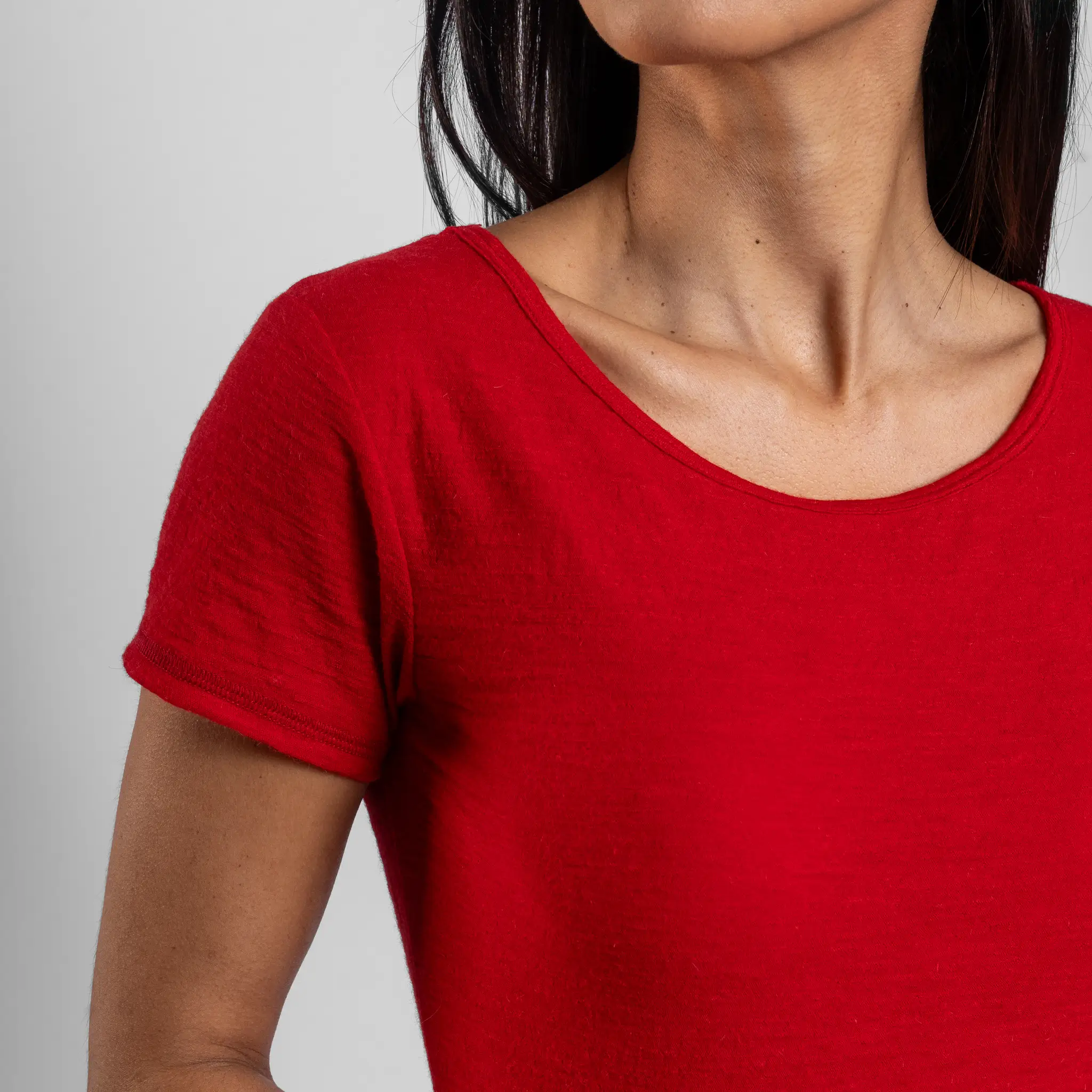 Women's Alpaca Wool T-Shirt: 160 Ultralight Crew Neck - Image 33