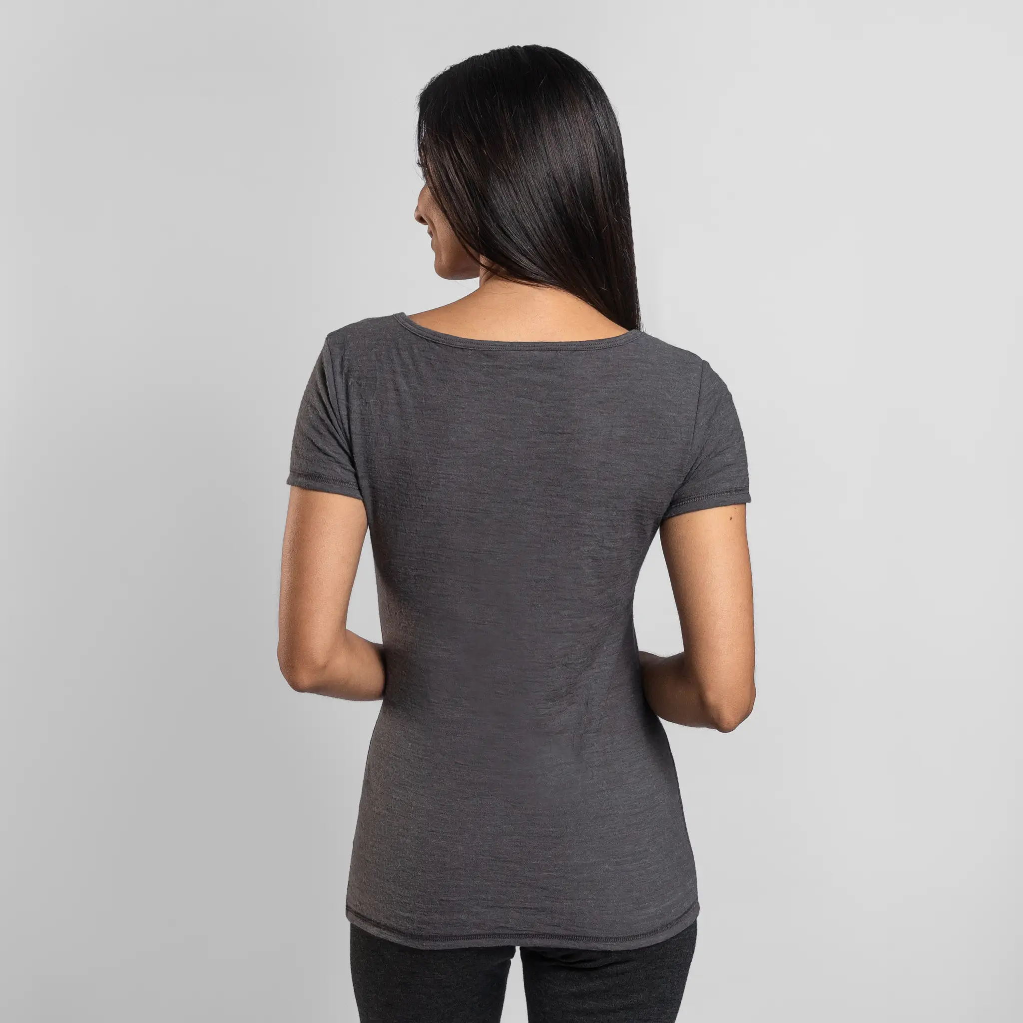 Women's Alpaca Wool T-Shirt: 160 Ultralight V-Neck - Image 28